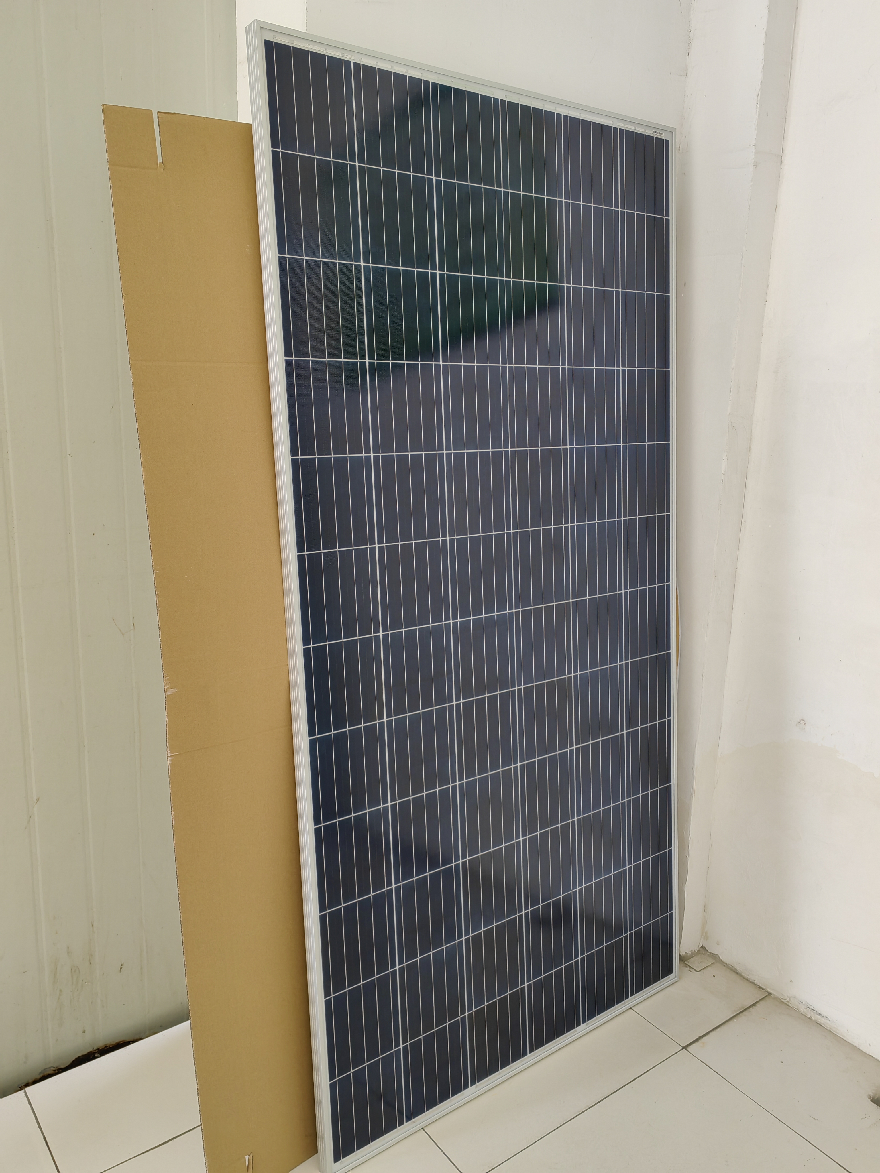 Células solares PERC 157 mm 340 W Módulo fotovoltaico poli painel solar para sistema solar residencial 320 W 330 W