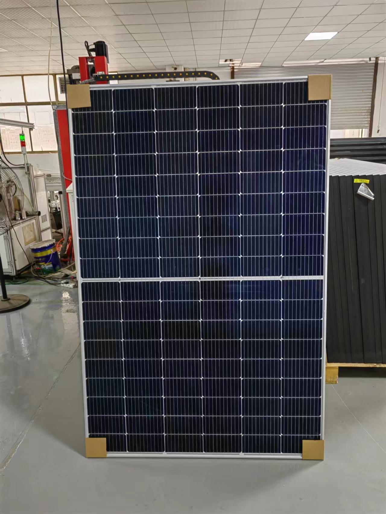 Painéis monocristalinos solares de meia célula do painel solar 400W com 30 anos de garantia